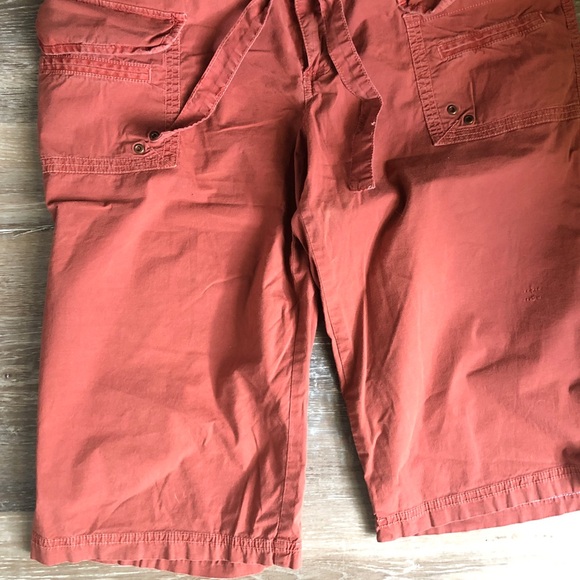 Ladies Old Navy Shorts Size 14 - Picture 3 of 3
